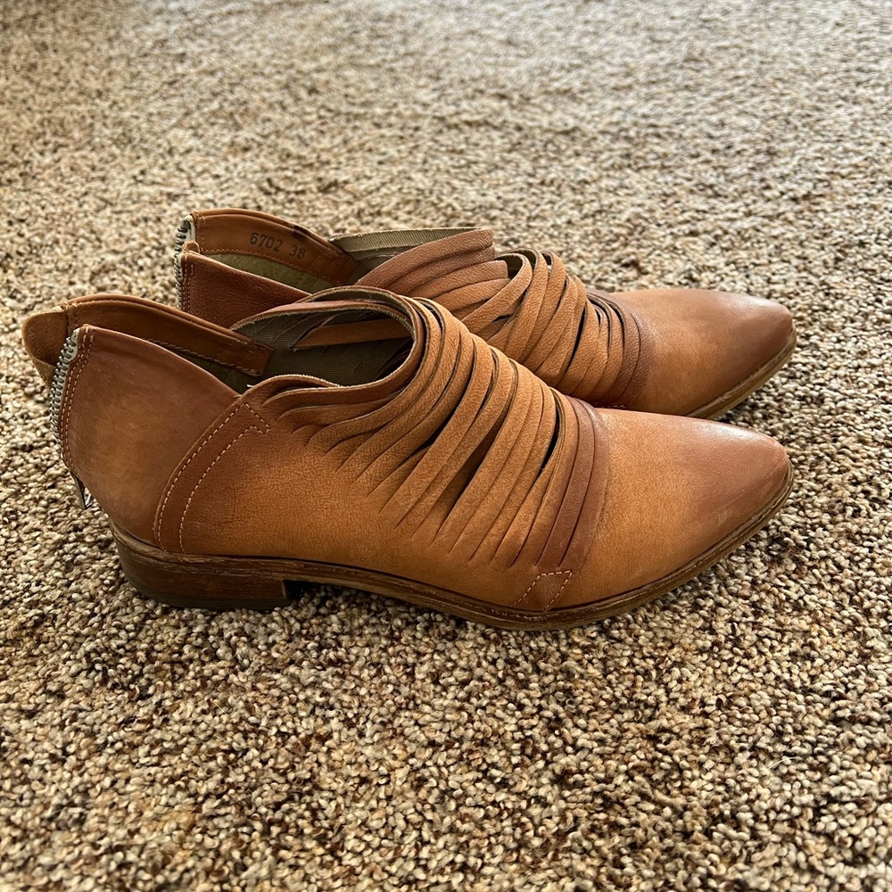 Free People Lost Valley Ankle Boots Size 38